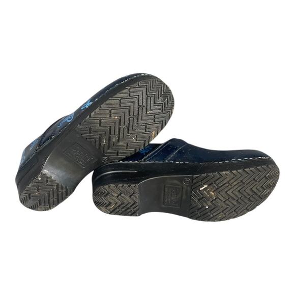 Sanita Women’s Original Butterfly Print Clogs Size-41 (11) - Picture 6 of 9